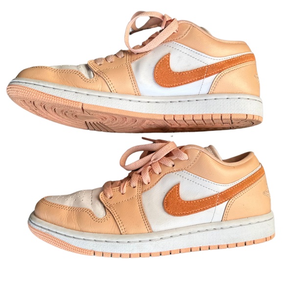 Nike Air Jordan 1 Low - Picture 3 of 8